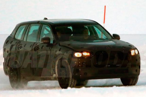 NOVO VOLVO XC90 É FLAGRADO EM TESTES