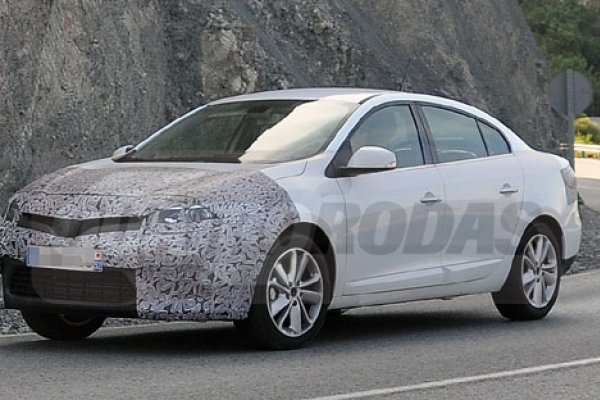 Renault Fluence ganhará novo visual