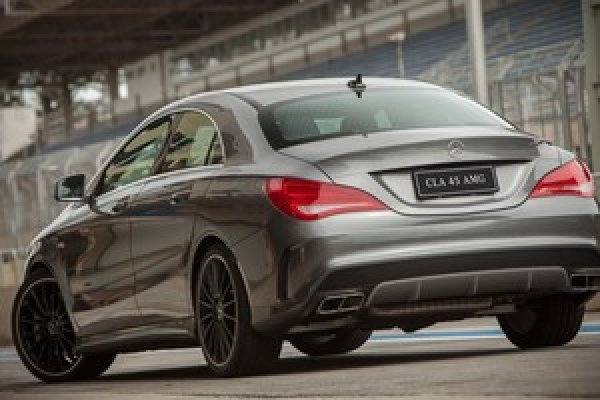 MERCEDES CONVOCA RECALL DE CLASSE A, CLASSE B, CLA E GLA NO BRASIL