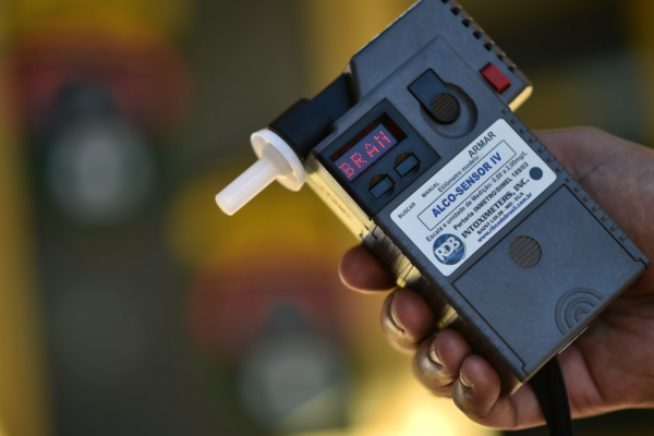 Novas regras de segurança incluem até bafômetro no carro