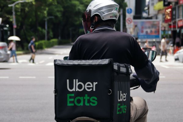 Deputado quer zerar IPVA de Uber e "motoboys"; saiba mais