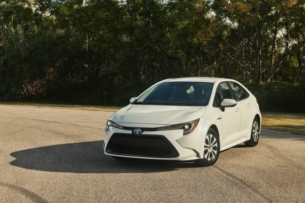 O que já sabemos sobre o novo Corolla