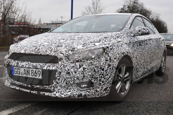 NOVO CRUZE RODA EM TESTES
