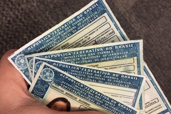 MOTORISTA QUE ESTOURAR 20 PONTOS PERDERÁ CNH