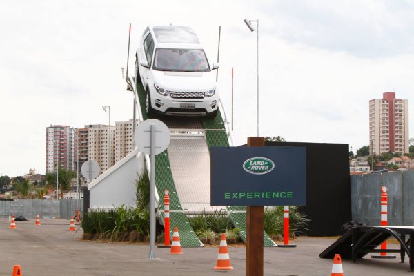 OS CARROS QUE VOCÊ PODE EXPERIMENTAR NO SALÃO DO AUTOMÓVEL
