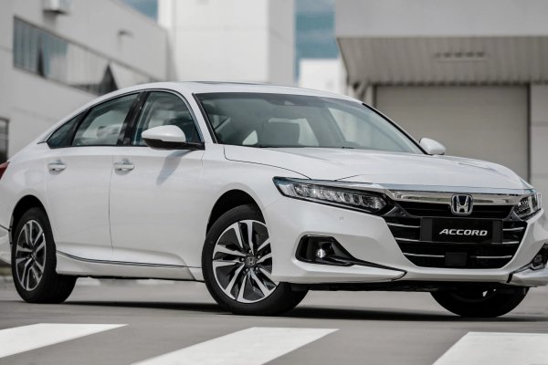 Novo Honda Accord troca turbo por híbrido e fica mais caro que o Volvo XC40