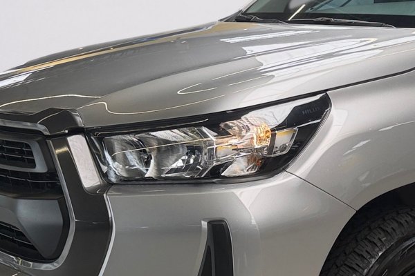 Próxima geração do Fiat Fastback terá traços do Panda e do Basalt Próxima geração do Fiat Fastback terá traços do Panda e do Basalt