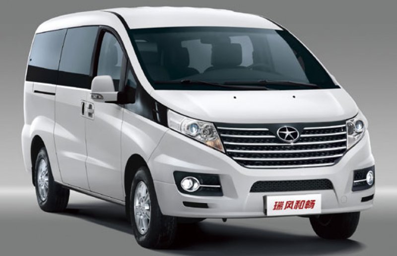 JAC prepara nova minivan e J3 reestilizado JAC prepara nova minivan e J3 reestilizado