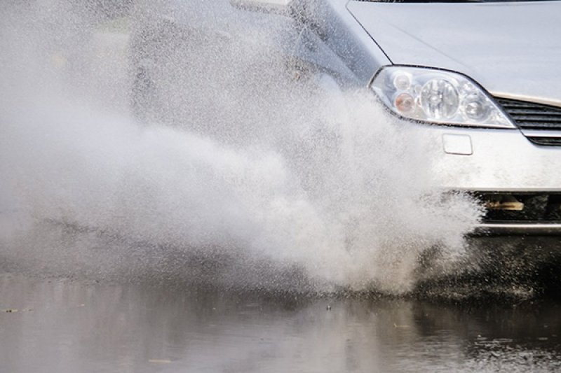 SAIBA PROTEGER SEU CARRO DAS ENCHENTES