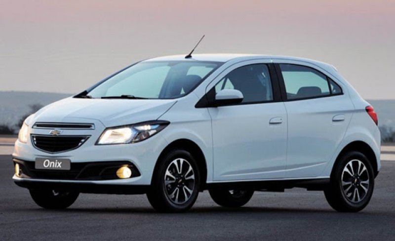 Primeiras impressões: Chevrolet Onix LTZ 1.4 e LT 1.0 Primeiras impressões: Chevrolet Onix LTZ 1.4 e LT 1.0