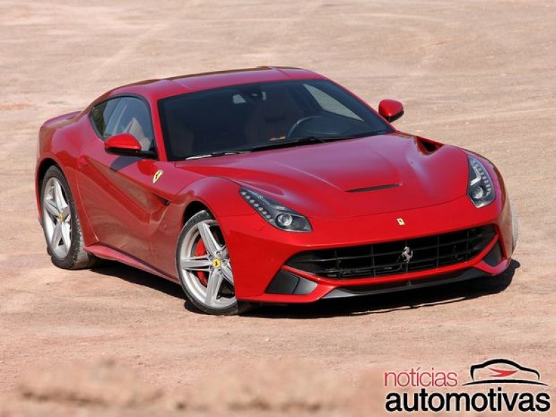 FERRARI VENDERÁ NOVA F12 BERLINETTA NO BRASIL POR R$ 2,85 MILHÕES FERRARI VENDERÁ NOVA F12 BERLINETTA NO BRASIL POR R$ 2,85 MILHÕES