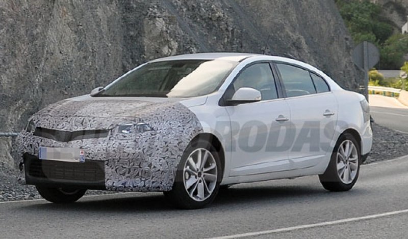 Renault Fluence ganhará novo visual Renault Fluence ganhará novo visual