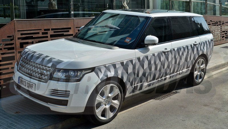 RANGE ROVER ALONGADO É FLAGRADO EM TESTES RANGE ROVER ALONGADO É FLAGRADO EM TESTES