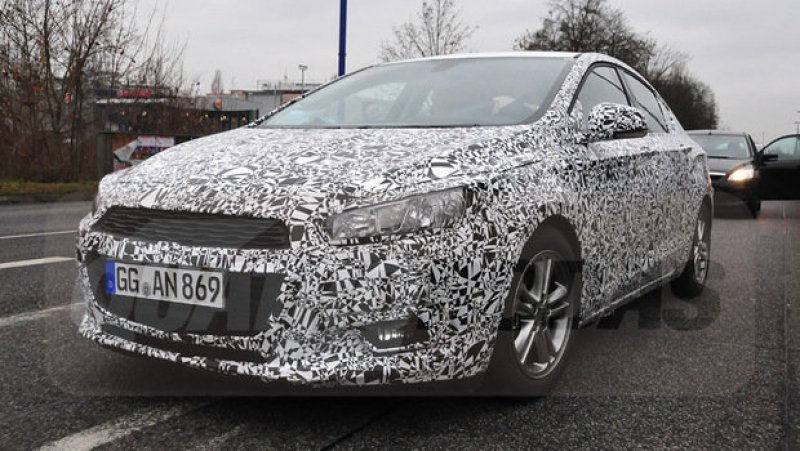 NOVO CRUZE RODA EM TESTES NOVO CRUZE RODA EM TESTES