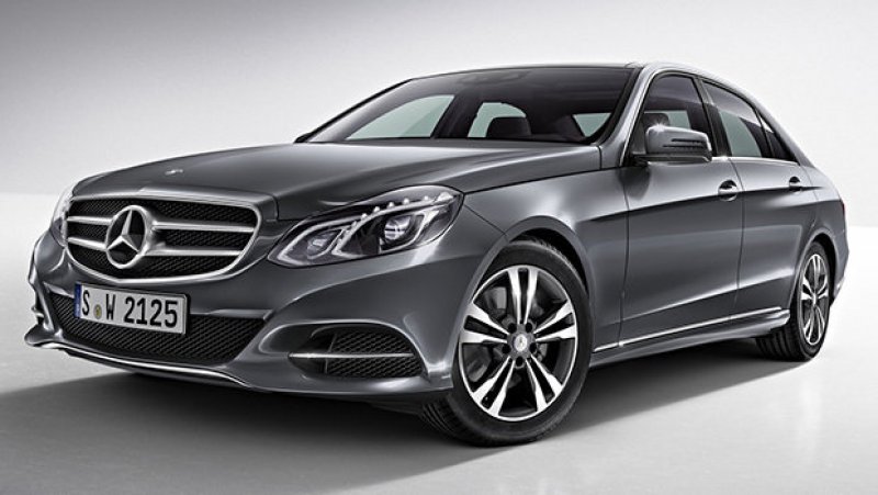 MERCEDES-BENZ TRAZ CLASSE E BLINDADO POR R$ 339.900 MERCEDES-BENZ TRAZ CLASSE E BLINDADO POR R$ 339.900