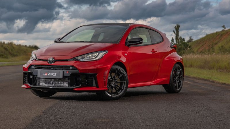 Toyota GR Yaris entra em pré-venda, mas preço "vai te fazer chorar"