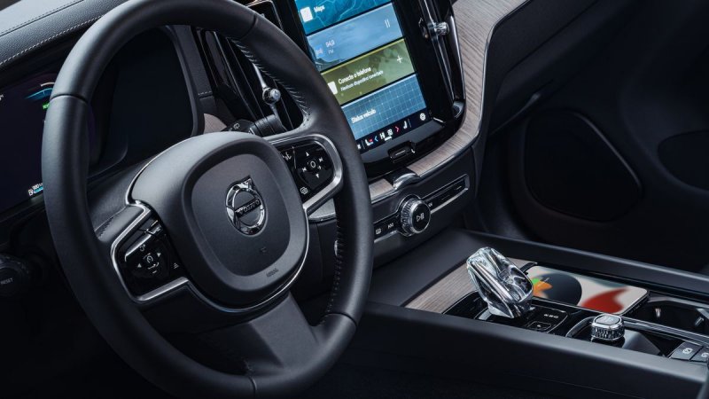 Volvo vai levar inteligência artificial do Google até a modelos antigos