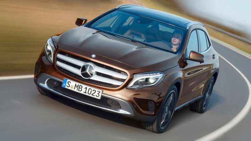 A MERCEDES-BENZ ANUNCIOU A CHEGADA DO GLA AO BRASIL A MERCEDES-BENZ ANUNCIOU A CHEGADA DO GLA AO BRASIL