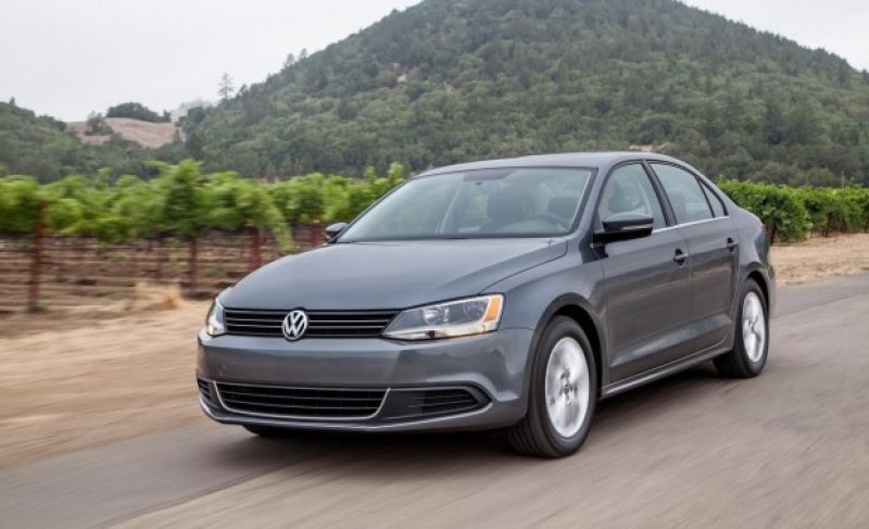VW JETTA: RECALL POR FALHA NA SUSPENSÃO TRASEIRA AFETA 32 MIL UNIDADES NO BRASIL VW JETTA: RECALL POR FALHA NA SUSPENSÃO TRASEIRA AFETA 32 MIL UNIDADES NO BRASIL