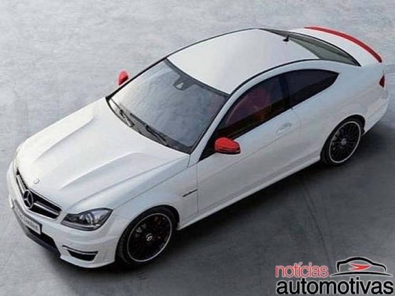 MERCEDES-BENZ C 63 AMG LIMITED EDITION É LANÇADO NO JAPÃO
