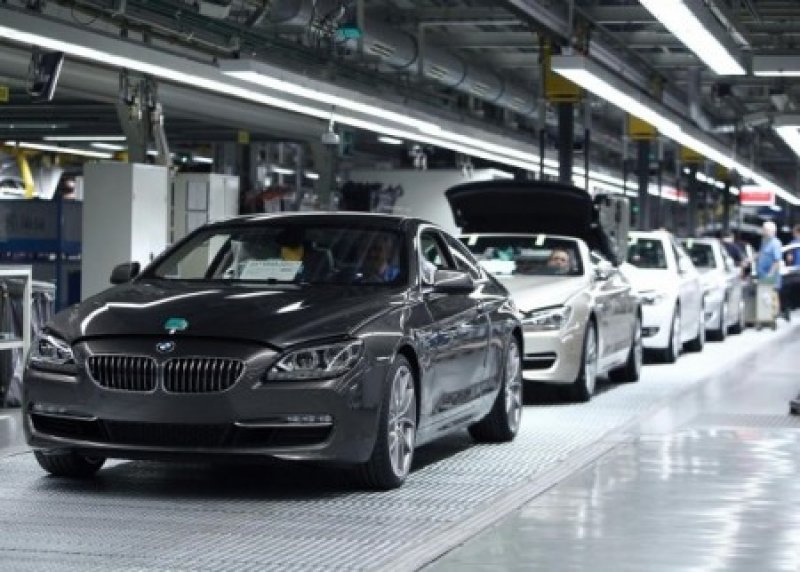 BMW investirá US$ 264 mi em fábrica no Brasil BMW investirá US$ 264 mi em fábrica no Brasil