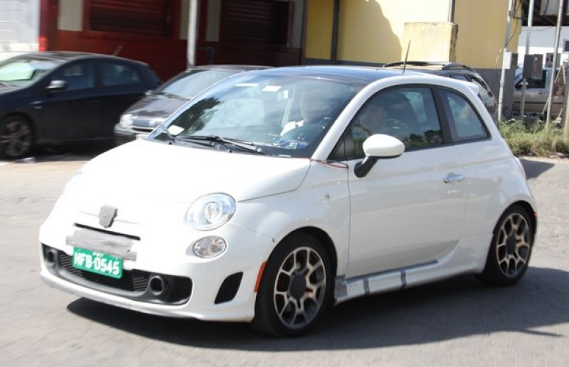 500 ABARTH NÃO DEVE VIR AO BRASIL ANTES DE 2014 500 ABARTH NÃO DEVE VIR AO BRASIL ANTES DE 2014