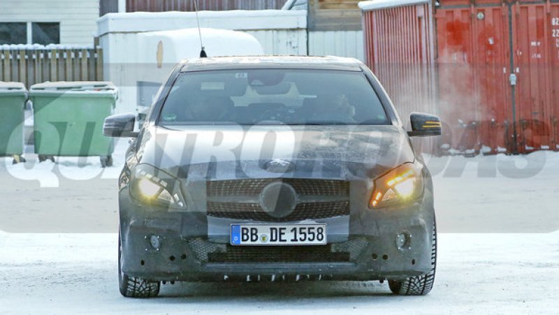 FLAGRAMOS A NOVA MERCEDES CLASSE A FLAGRAMOS A NOVA MERCEDES CLASSE A