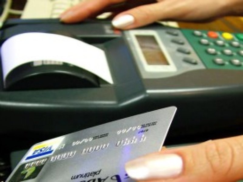 Financiamentos registram pequena queda na inadimplência Financiamentos registram pequena queda na inadimplência