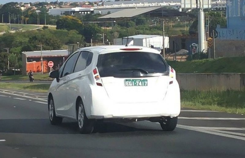 NOVO HONDA FIT É FLAGRADO NO INTERIOR DE SÃO PAULO NOVO HONDA FIT É FLAGRADO NO INTERIOR DE SÃO PAULO