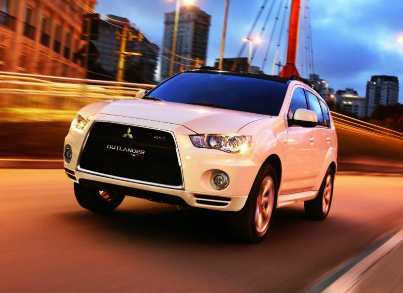 Mitsubishi Outlander GT4 é outro destaque da marca japonesa em São Paulo Mitsubishi Outlander GT4 é outro destaque da marca japonesa em São Paulo
