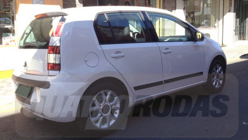 VW UP É FLAGRADO EM TESTES VW UP É FLAGRADO EM TESTES