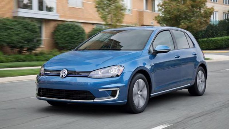 VW GOLF ELÉTRICO GANHA VERSÃO MAIS BARATA VW GOLF ELÉTRICO GANHA VERSÃO MAIS BARATA
