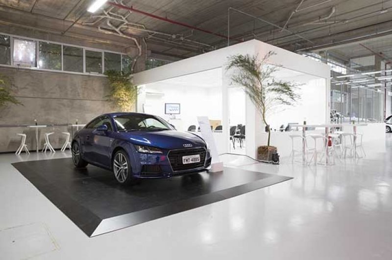 AUDI INAUGURA CENTRO DE TREINAMENTO E COMPETÊNCIA TECNOLÓGICA EM SP AUDI INAUGURA CENTRO DE TREINAMENTO E COMPETÊNCIA TECNOLÓGICA EM SP