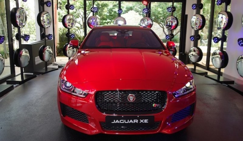 CASA JAGUAR XE ABRE NOS JARDINS ESPAÇO PARA ARTE, MODA E GASTRONOMIA