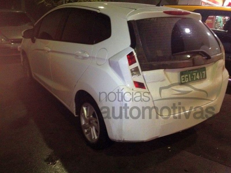 NOVO HONDA FIT É FLAGRADO NO BRASIL NOVO HONDA FIT É FLAGRADO NO BRASIL