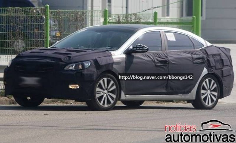 HYUNDAI MISTRA É FLAGRADO EM TESTES NA CORÉIA DO SUL HYUNDAI MISTRA É FLAGRADO EM TESTES NA CORÉIA DO SUL