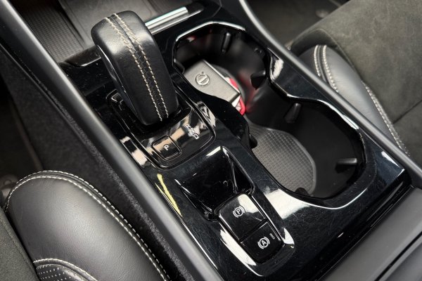 VOLVO XC40 2.0 T5 GASOLINA R-DESIGN AWD GEARTRONIC 2019/2020