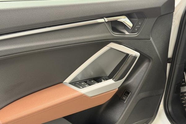 AUDI Q3 1.4 35 TFSI GASOLINA PRESTIGE PLUS S TRONIC 2020/2021