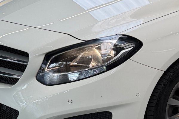 MERCEDES-BENZ B 200 1.6 TURBO GASOLINA 4P AUTOMÁTICO 2015/2015