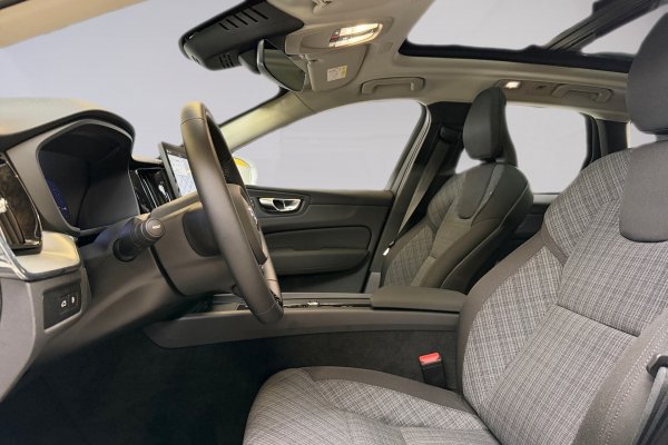 VOLVO XC60 2.0 T8 PHEV PLUS AWD GEARTRONIC 2025/2026