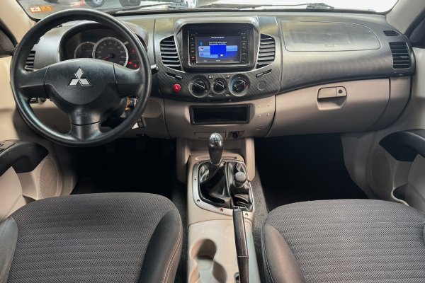 MITSUBISHI L200 TRITON 3.2 GL 4X4 CD 16V TURBO INTERCOLER DIESEL 4P MANUAL 2013/2013