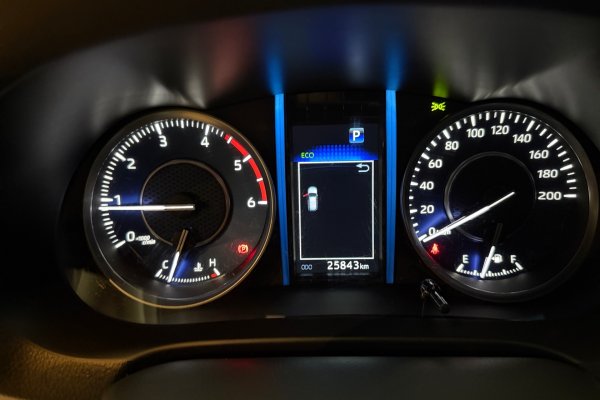 TOYOTA HILUX SW4 2.8 D-4D TURBO DIESEL SRX 7L 4X4 AUTOMÁTICO 2021/2022