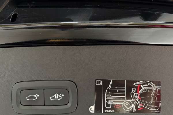 VOLVO XC40 2.0 T5 GASOLINA R-DESIGN AWD GEARTRONIC 2019/2020