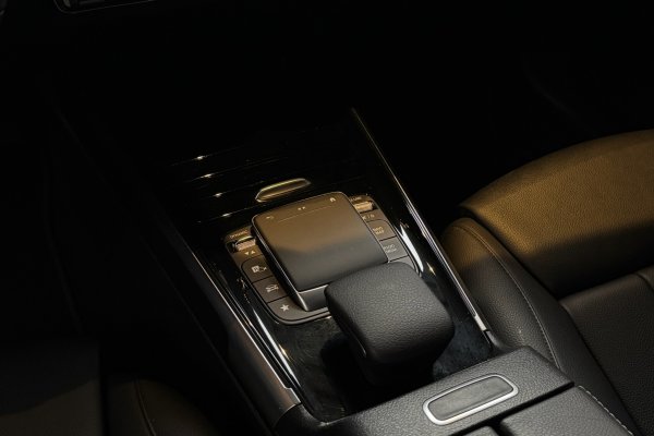 MERCEDES-BENZ GLB 200 1.3 CGI GASOLINA ADVANCE 7G-DCT 2021/2021