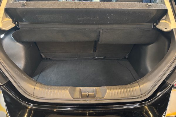 NISSAN TIIDA 1.8 SL 16V FLEX 4P AUTOMÁTICO 2011/2012