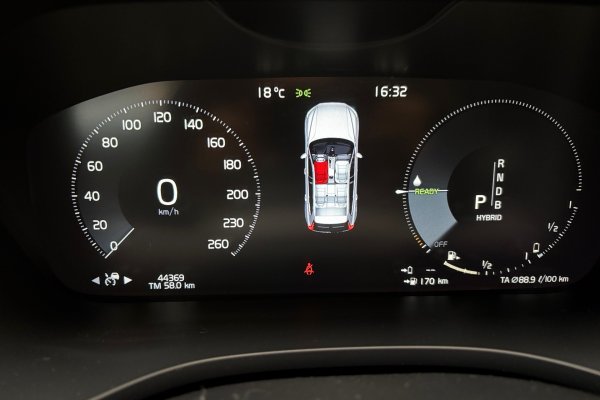 VOLVO XC60 2.0 T8 HYBRID R-DESIGN AWD GEARTRONIC 2018/2019