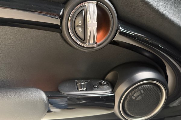 MINI COOPER 2.0 S TOP 16V TURBO GASOLINA 2P AUTOMÁTICO 2014/2015 MINI COOPER 2.0 S TOP 16V TURBO GASOLINA 2P AUTOMÁTICO 2014/2015