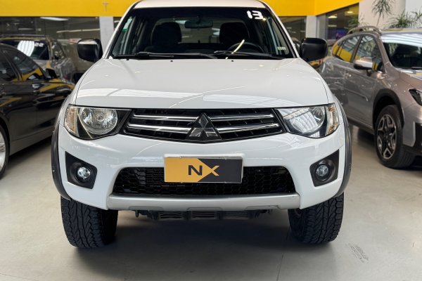 MITSUBISHI L200 TRITON 3.2 GL 4X4 CD 16V TURBO INTERCOLER DIESEL 4P MANUAL 2013/2013