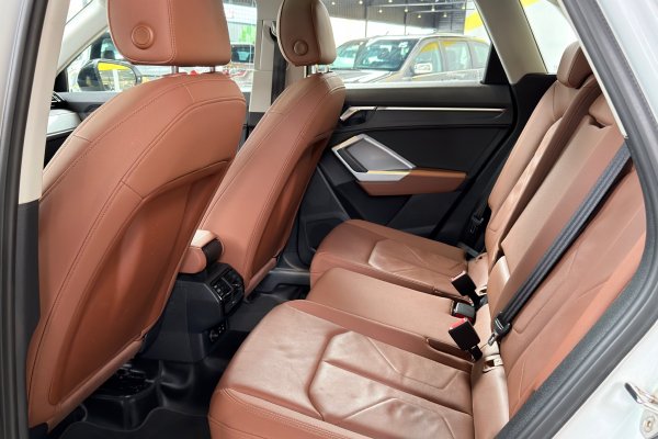 AUDI Q3 1.4 35 TFSI GASOLINA PRESTIGE PLUS S TRONIC 2020/2021