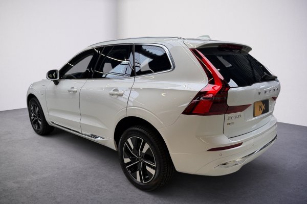 VOLVO XC60 2.0 T8 PHEV PLUS AWD GEARTRONIC 2025/2026